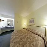 Royal Inn